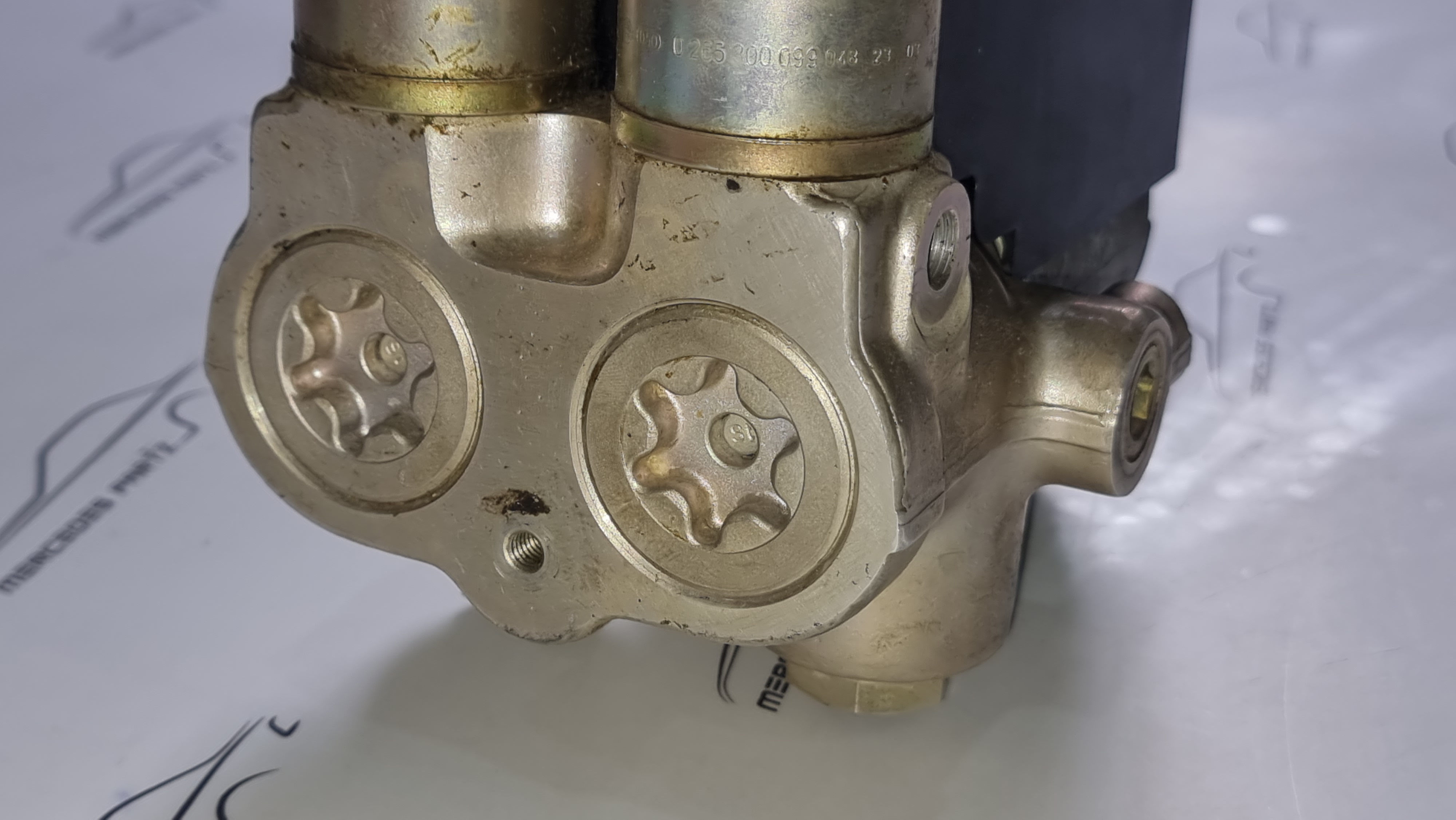 ABS HYDRAULIC UNIT, BRAKE PRESSURE REGULATOR NOS A0014318012 Bosch ABS HYDRAULIC UNIT, BRAKE PRESSURE REGULATOR NOS A0014318012 Bosch