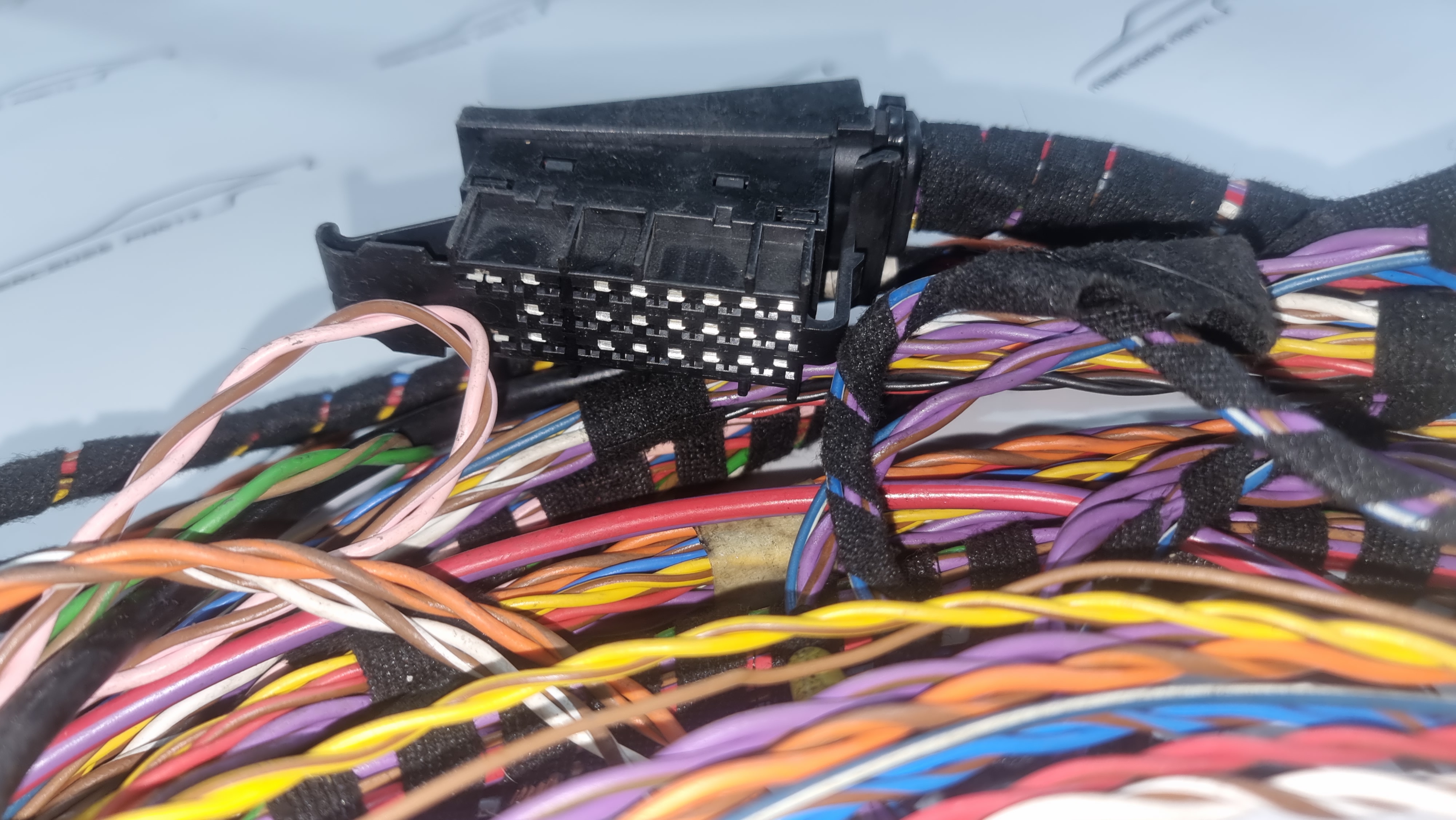 C208 sound system wiring harness A2085404508 mercedespartz