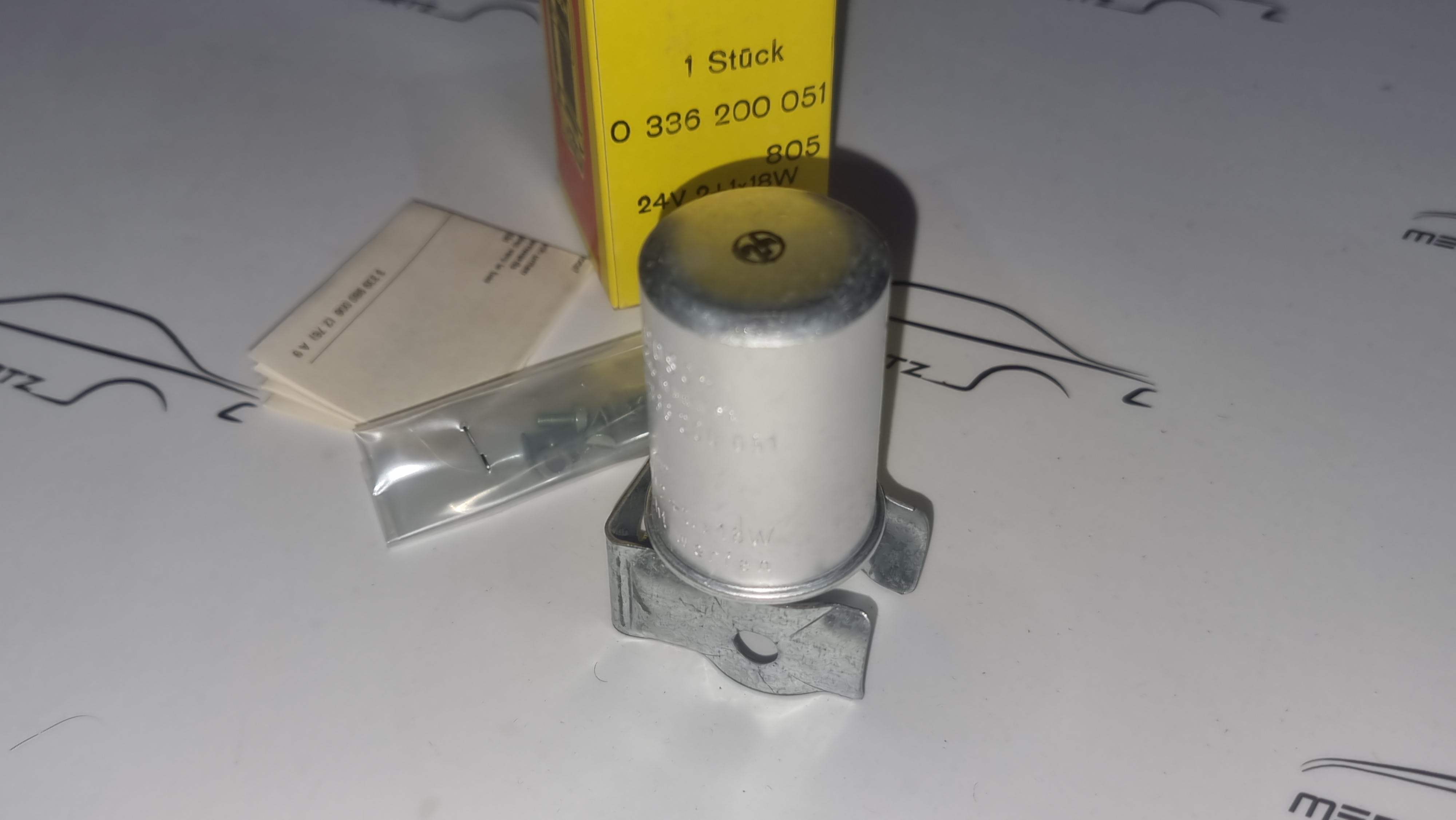 24V turn signal flasher relay Bosch 24V turn signal flasher relay Bosch