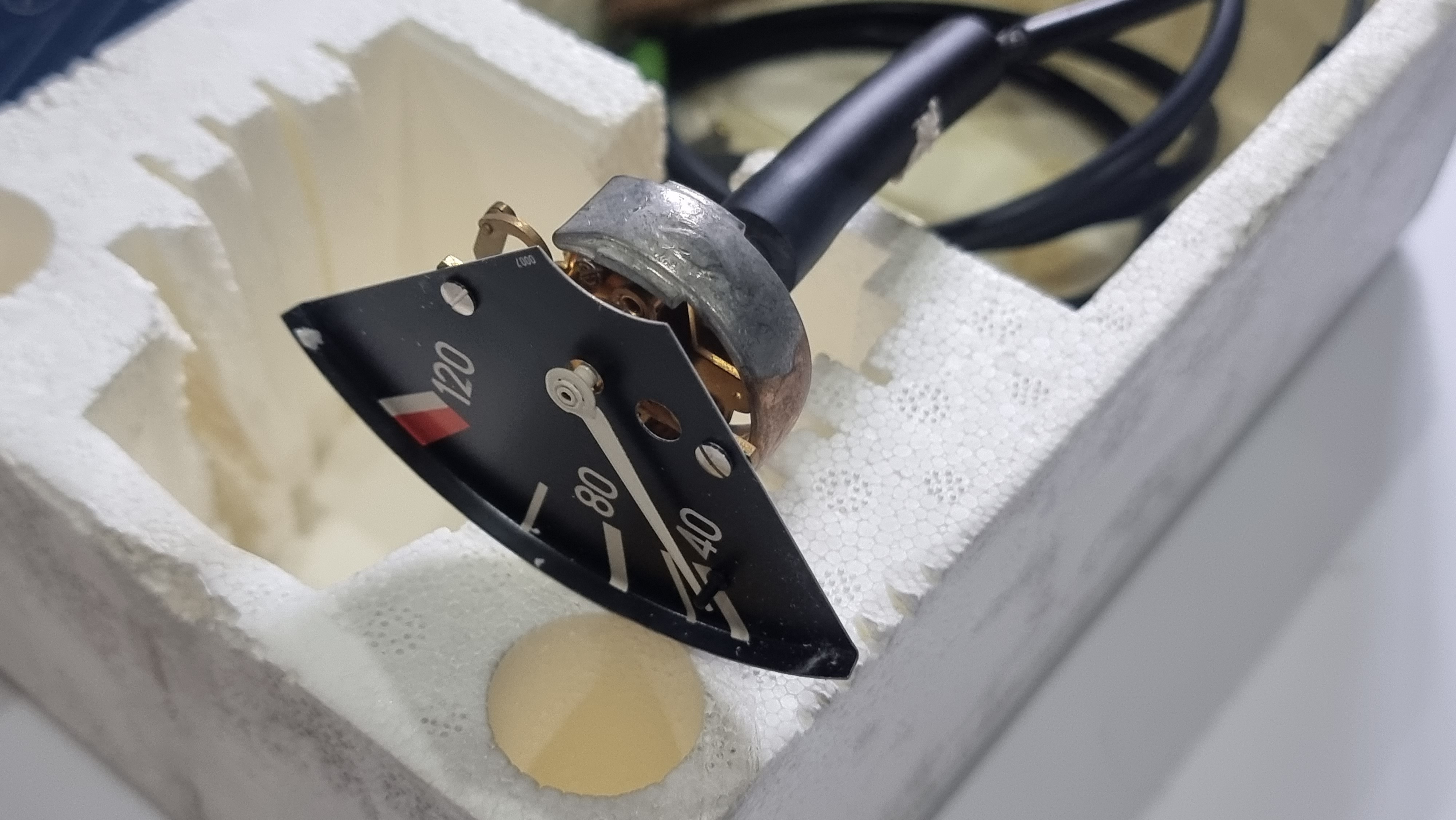 A0035421605 W114 W115 temperature gauge NOS NEW Genuine Mercedes Part A0035421605 W114 W115 temperature gauge NOS NEW Genuine Mercedes Part