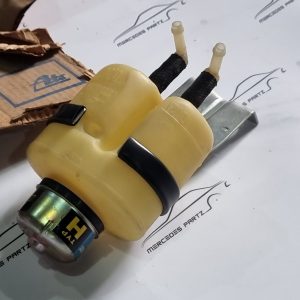 A0004314302 New Old Stock early W100 brake reservoir NOS(New Old Stock) A0004314302 New Old Stock early W100 brake reservoir NOS(New Old Stock)