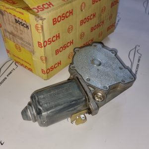 W126 front left window lifter electric motor A0048201442 Bosch W126 front left window lifter electric motor A0048201442 Bosch