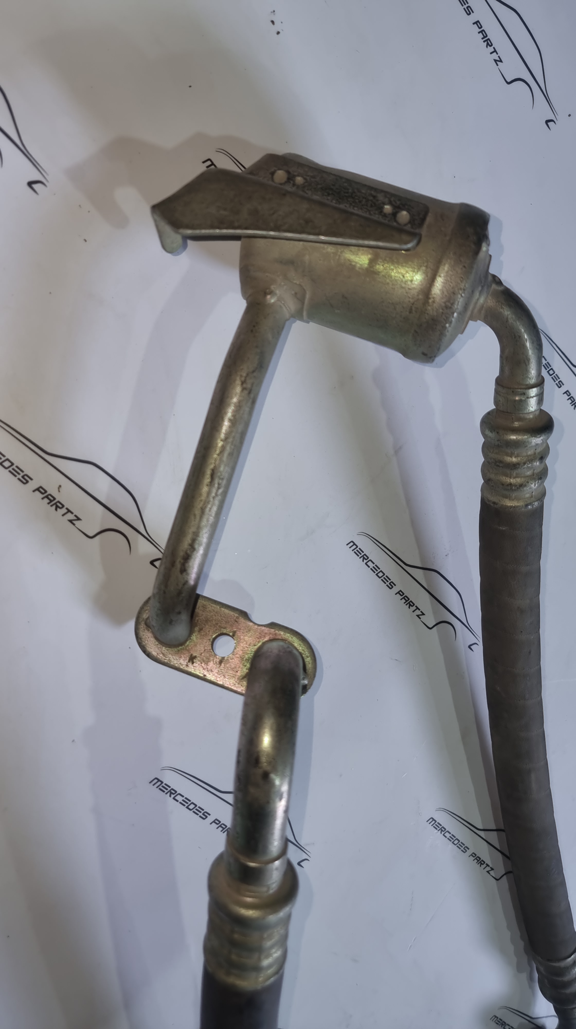 R129 500SL M119.960 A/C suction line A1191300157 Genuine Mercedes Part R129 500SL M119.960 A/C suction line A1191300157 Genuine Mercedes Part