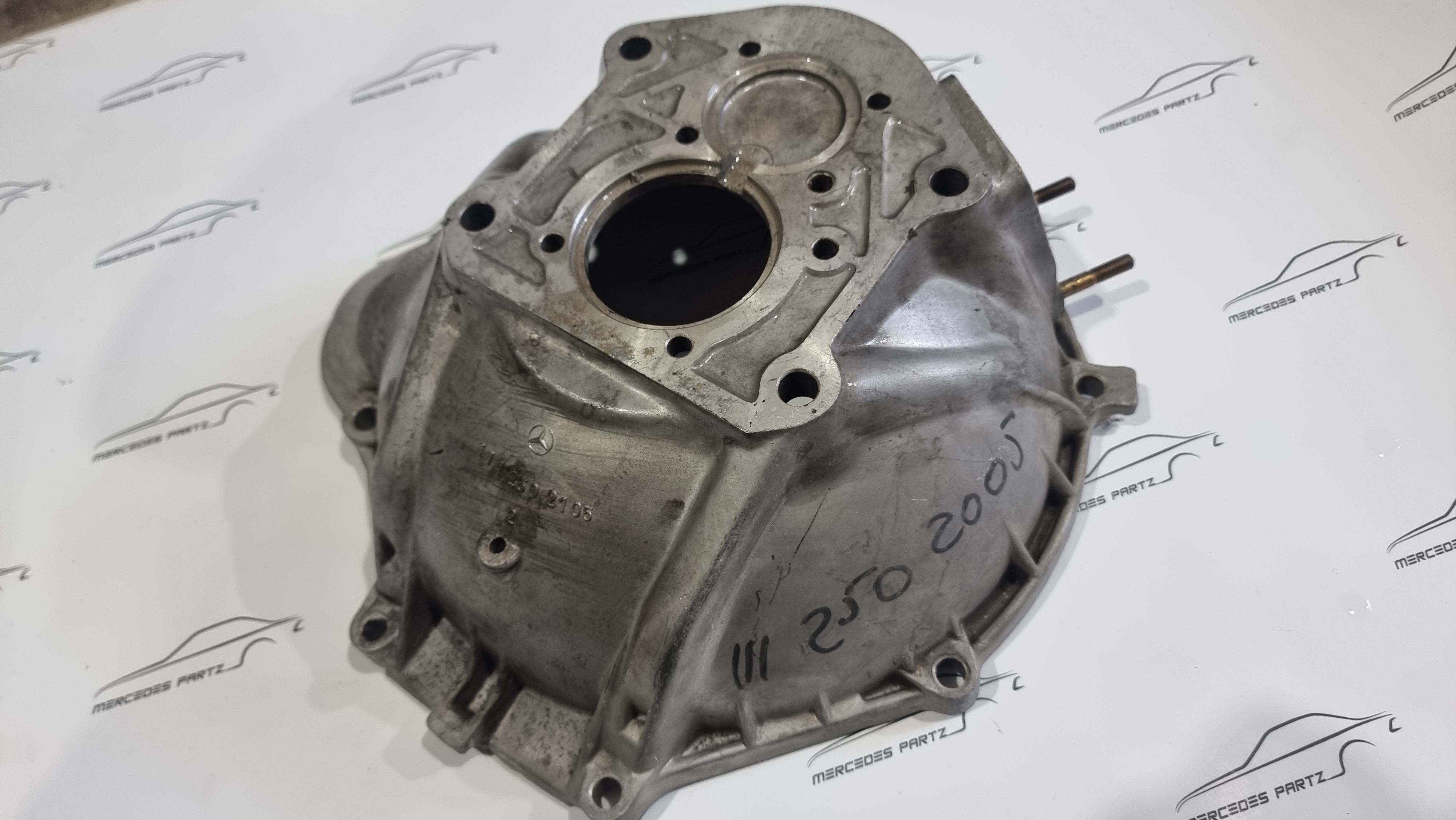 A1112502005 W108 W109 W110 W111 W113 transmission bell housing Genuine Mercedes Part A1112502005 W108 W109 W110 W111 W113 transmission bell housing Genuine Mercedes Part