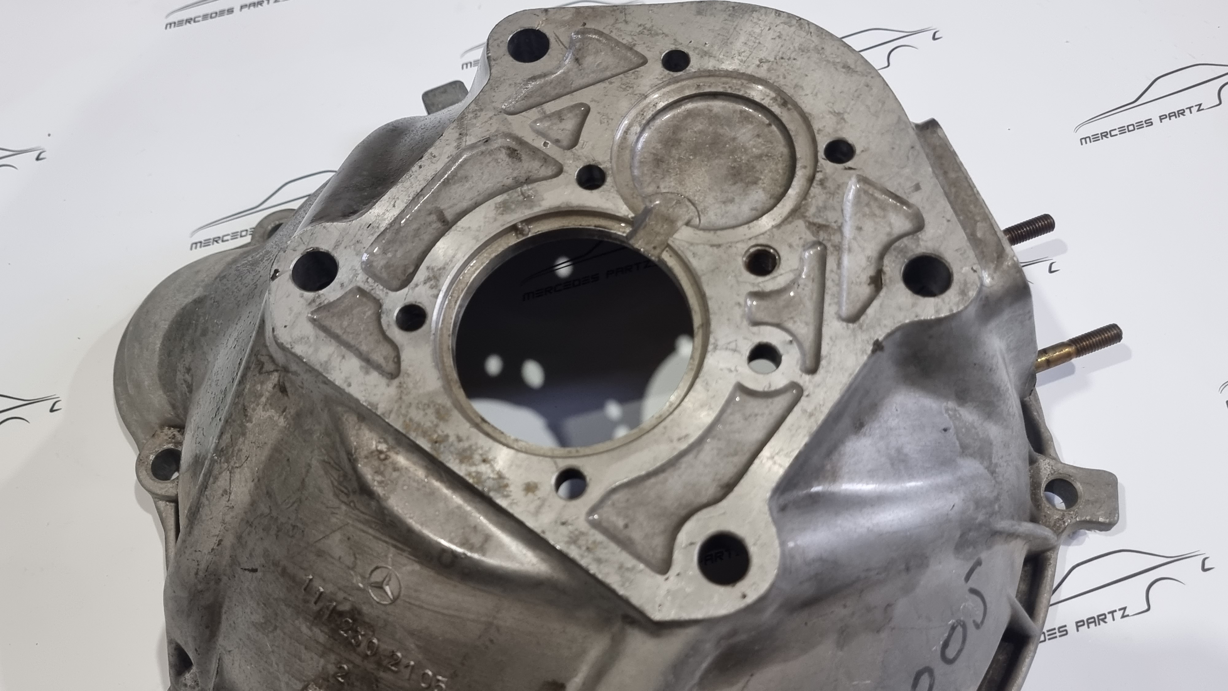 A1112502005 W108 W109 W110 W111 W113 transmission bell housing Genuine Mercedes Part A1112502005 W108 W109 W110 W111 W113 transmission bell housing Genuine Mercedes Part