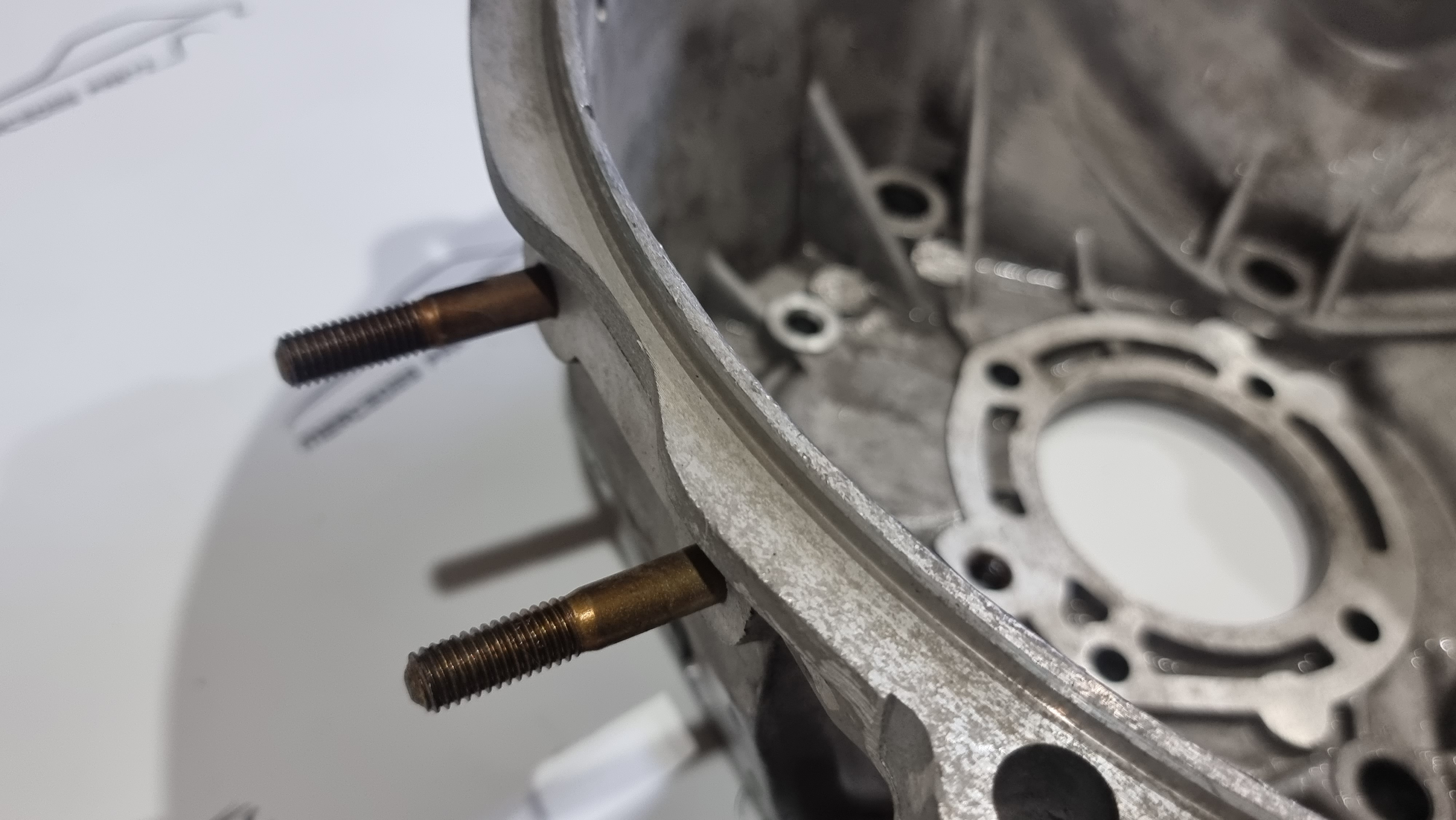 A1112502005 W108 W109 W110 W111 W113 transmission bell housing Genuine Mercedes Part A1112502005 W108 W109 W110 W111 W113 transmission bell housing Genuine Mercedes Part