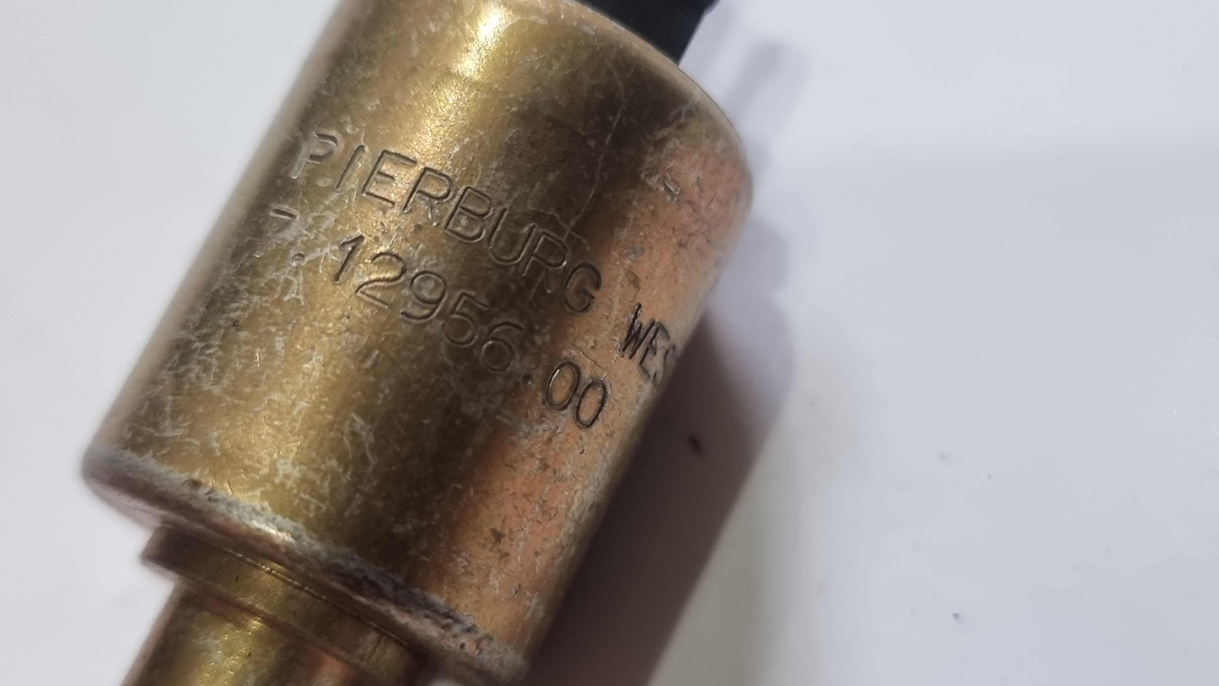 M110 M123 M115 carburetor shut-off valve NOS A0000721117 M110 M110 M123 M115 carburetor shut-off valve NOS A0000721117 M110