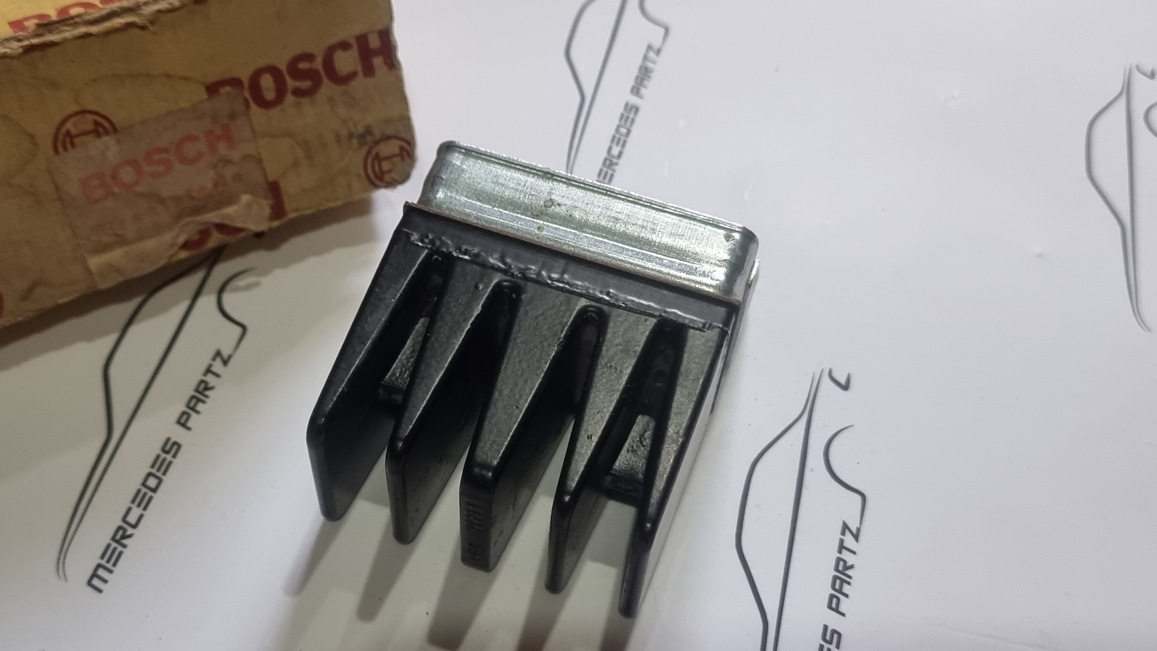 over voltage overload control unit relay Bosch 0192900007 Bosch over voltage overload control unit relay Bosch 0192900007 Bosch