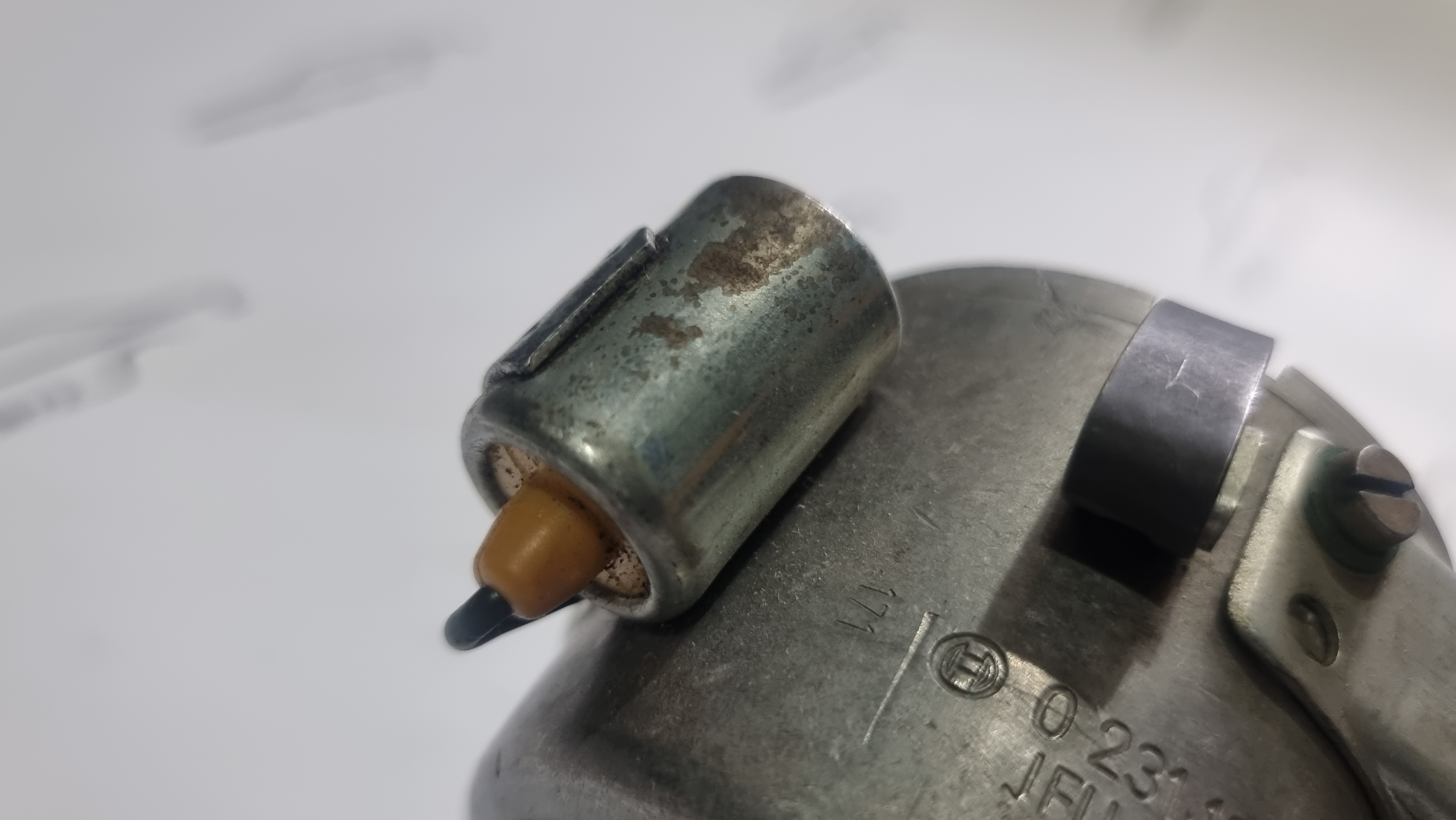 M123 250 ignition distributor NOS Bosch 0231187004 Bosch M123 250 ignition distributor NOS Bosch 0231187004 Bosch