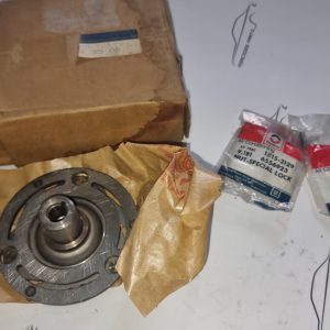 A0001323508  M102 OM616 OM617 A/C compressor coupling Delco Air