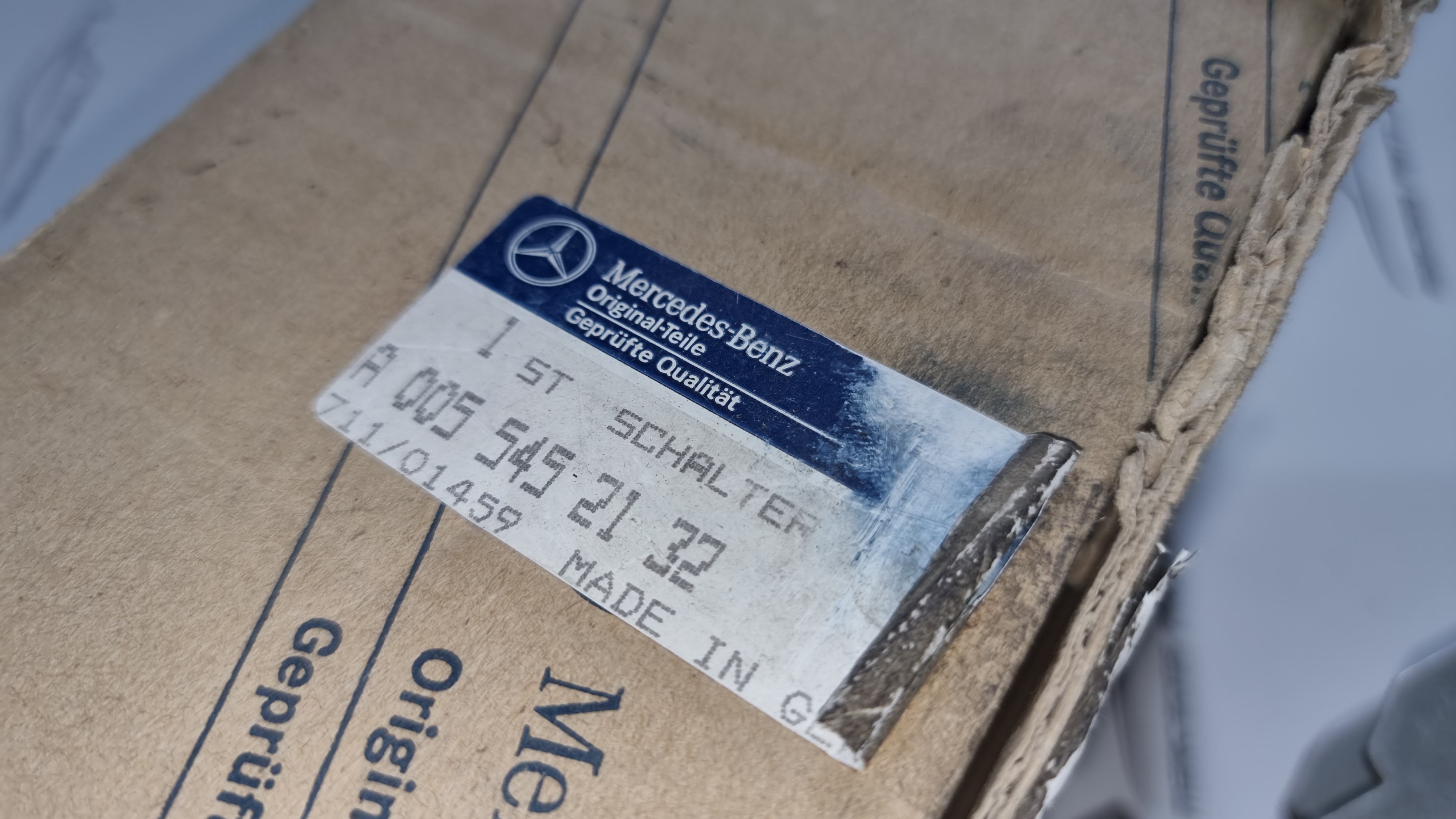 W124 W126 W201 ABS control unit NEW NOS Genuine Mercedes Part W124 W126 W201 ABS control unit NEW NOS Genuine Mercedes Part