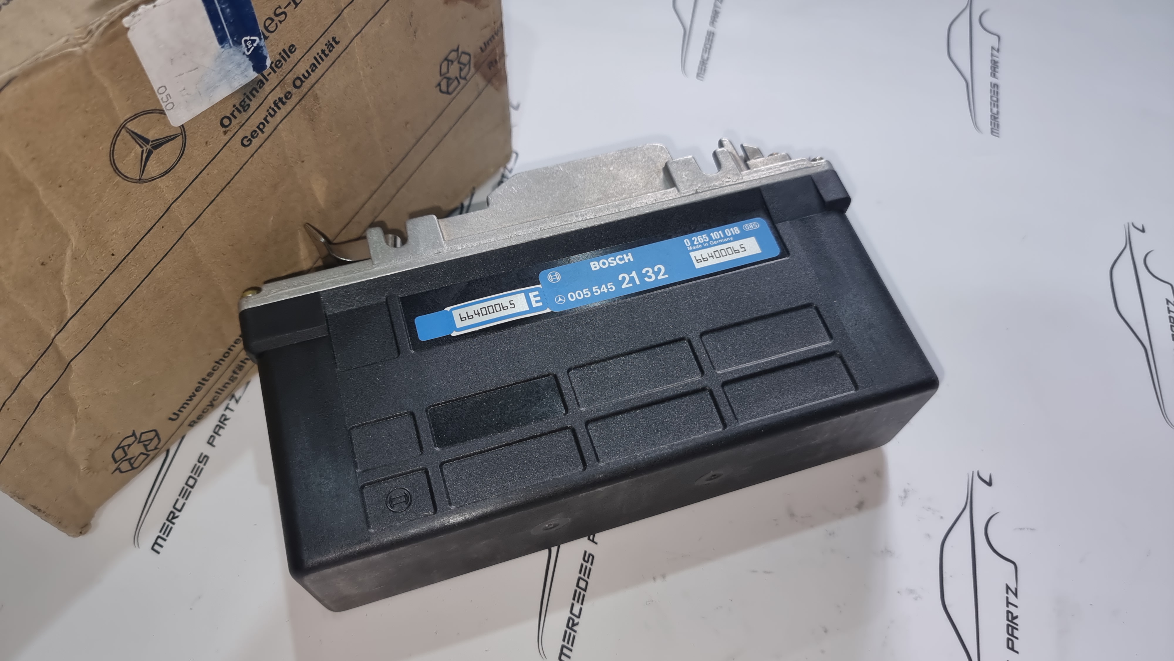 W124 W126 W201 ABS control unit NEW NOS Genuine Mercedes Part W124 W126 W201 ABS control unit NEW NOS Genuine Mercedes Part