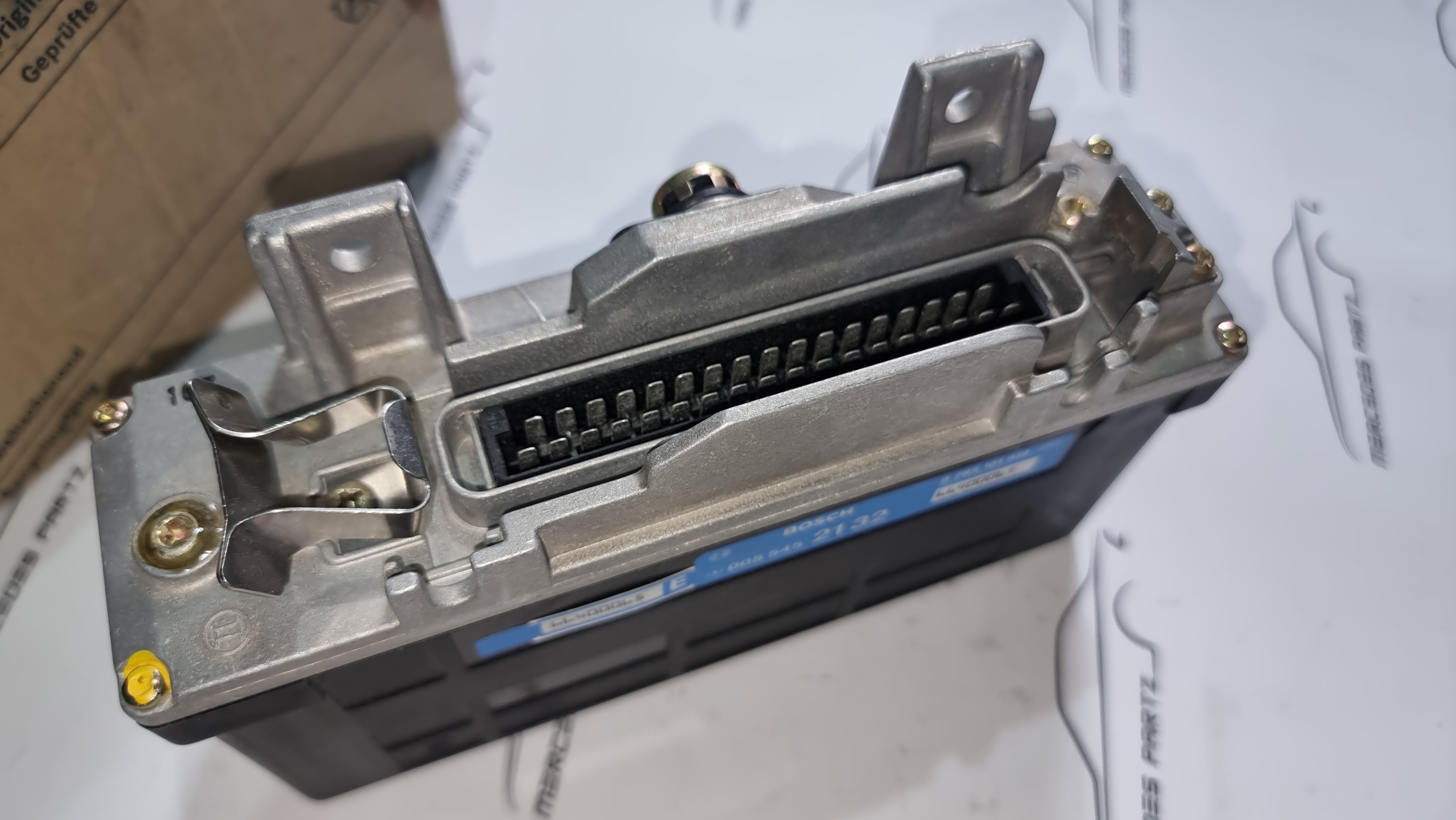 W124 W126 W201 ABS control unit NEW NOS Genuine Mercedes Part W124 W126 W201 ABS control unit NEW NOS Genuine Mercedes Part