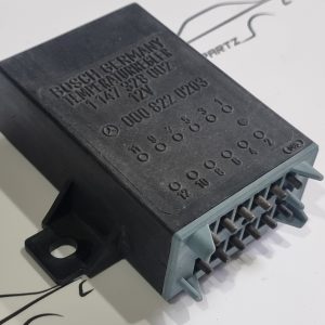 A0008220203 R107 W107 W126 Temperature Control Regulator NOS Genuine Mercedes Part