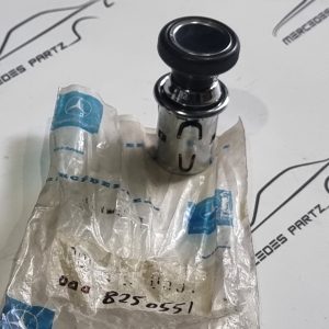 W100 W108 W109 W110 W111 W113 W114 W115 allume cigare NOS Genuine Mercedes Part W100 W108 W109 W110 W111 W113 W114 W115 allume cigare NOS Genuine Mercedes Part