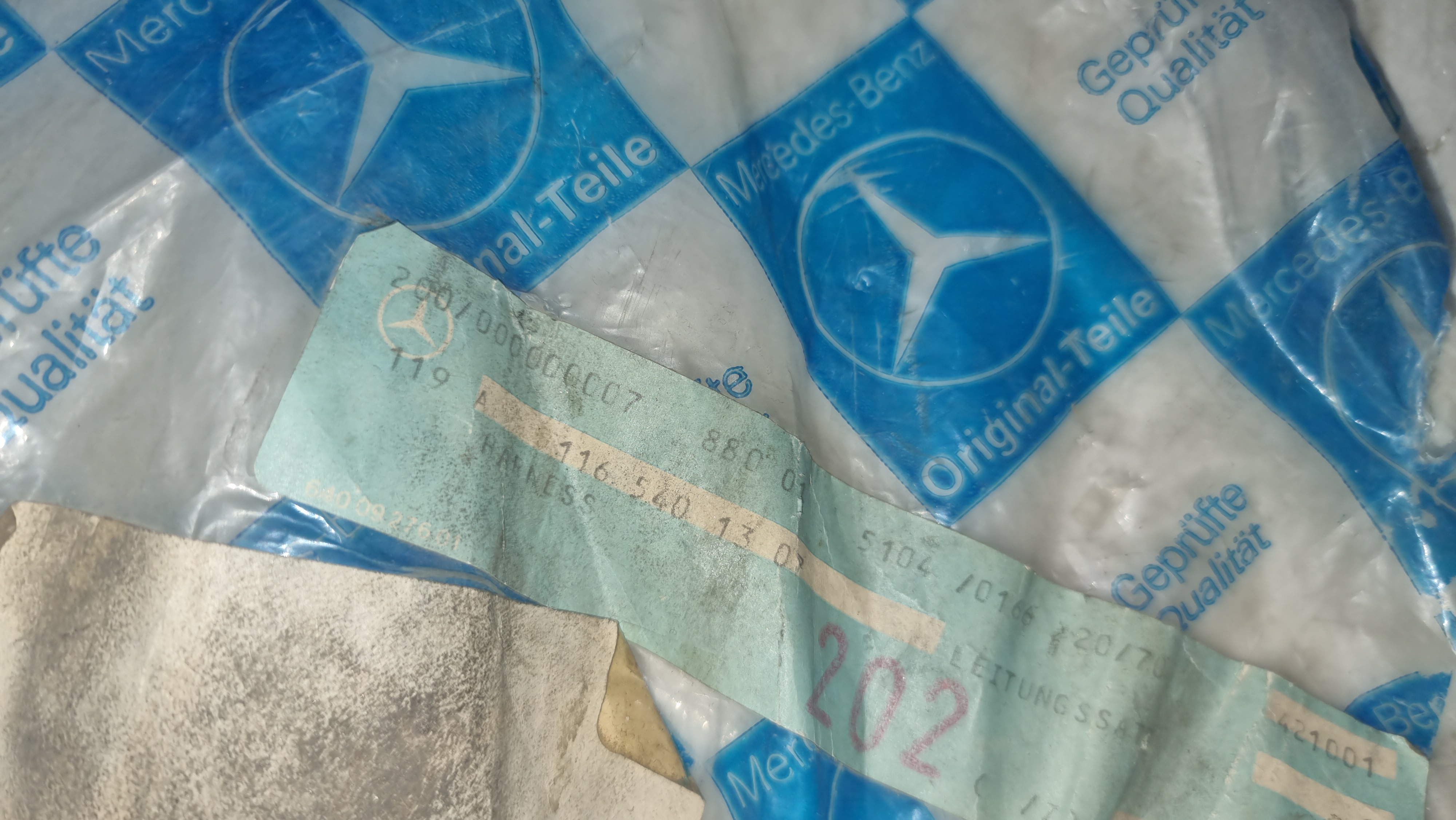 W116 tail light wiring cable harness NOS Genuine Mercedes Part W116 tail light wiring cable harness NOS Genuine Mercedes Part