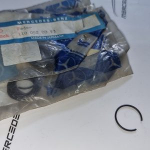 A1100520093 M100 M110 timing spring NOS Genuine Mercedes Part A1100520093 M100 M110 timing spring NOS Genuine Mercedes Part