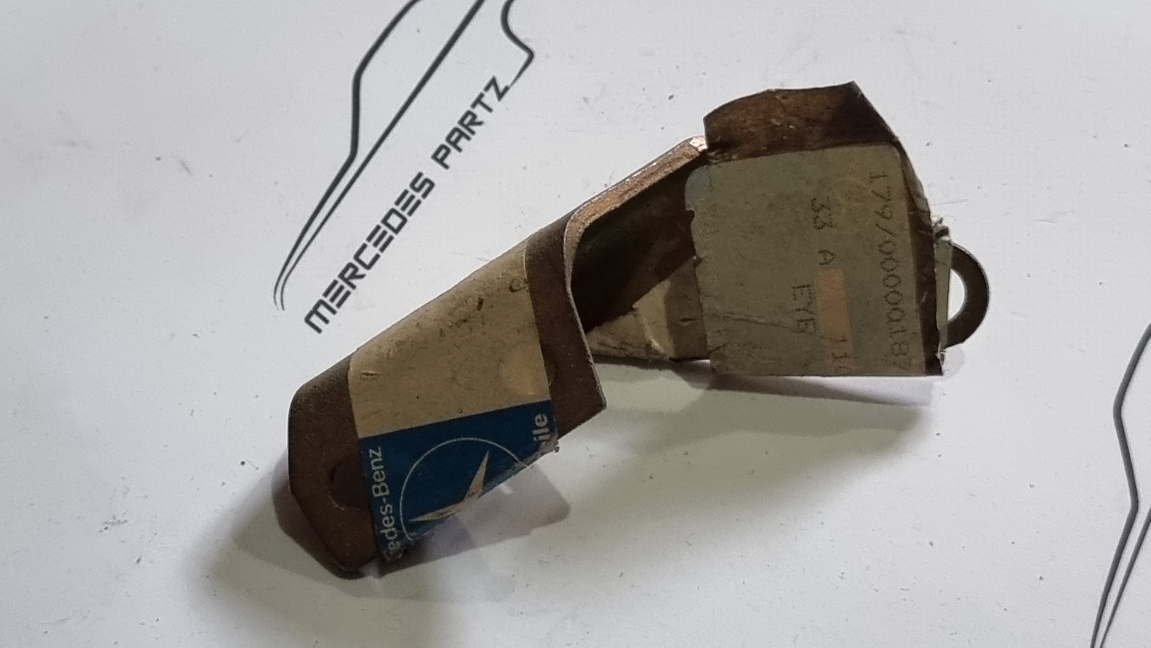 M110 engine suspension eye NOS Genuine Mercedes Part M110 engine suspension eye NOS Genuine Mercedes Part