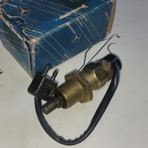 W100 W108 W109 W111 W112 W113 transmission kickdown switch NOS Genuine Mercedes Part W100 W108 W109 W111 W112 W113 transmission kickdown switch NOS Genuine Mercedes Part