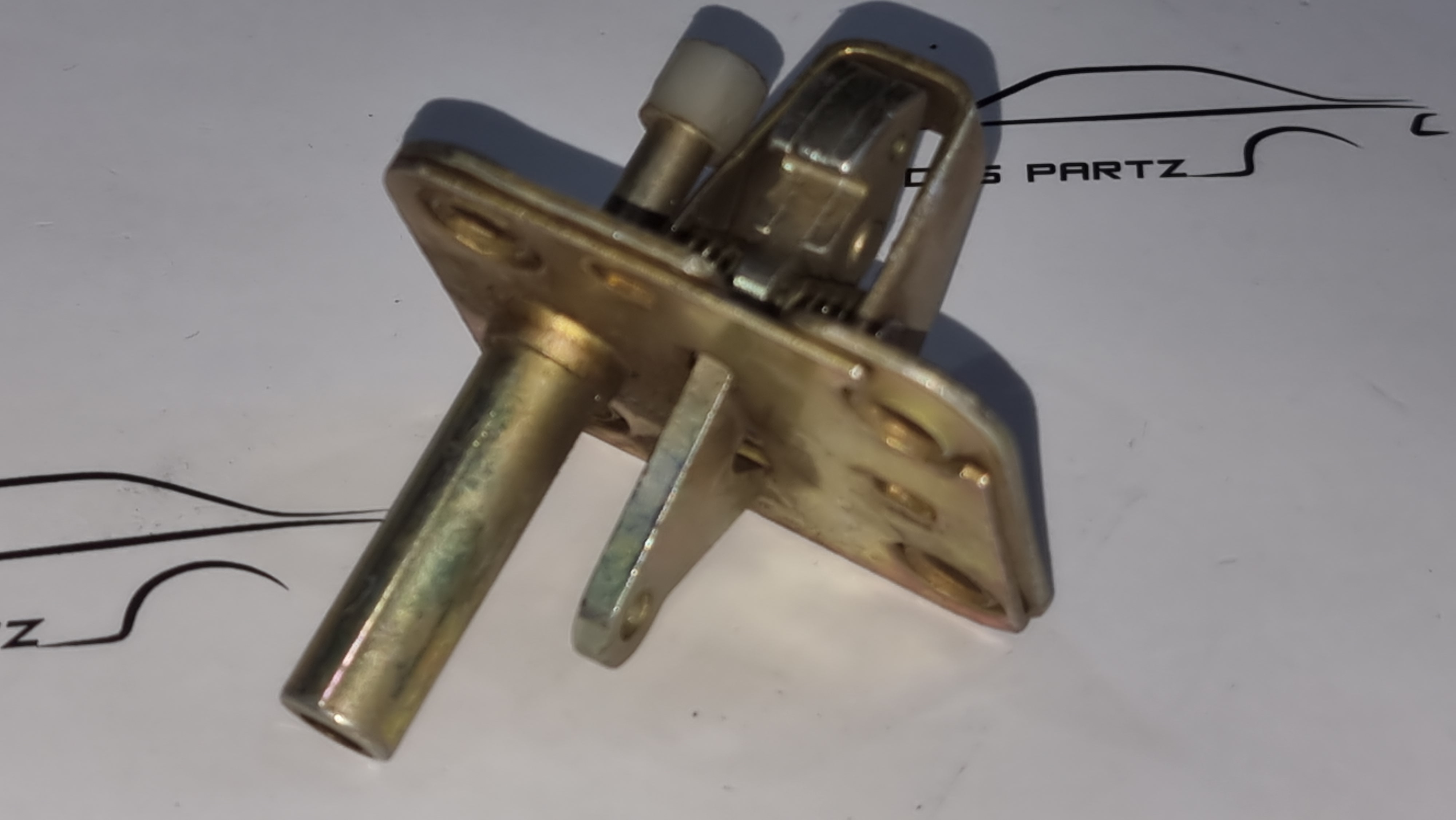 W100 W107 W108 W109 W110 W111 W113 W114 W115 W116 W123 engine hood catch(latch) lower part NOS A1158800160 Genuine Mercedes Part W100 W107 W108 W109 W110 W111 W113 W114 W115 W116 W123 engine hood catch(latch) lower part NOS A1158800160 Genuine Mercedes Part