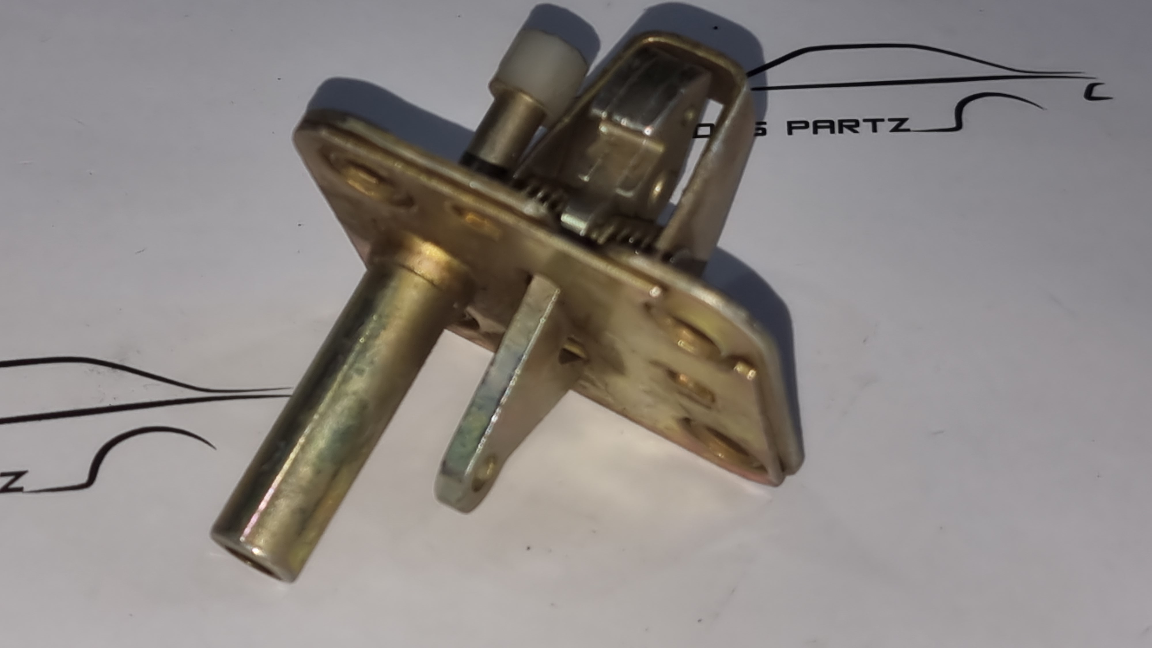 W100 W107 W108 W109 W110 W111 W113 W114 W115 W116 W123 engine hood catch(latch) lower part NOS A1158800160 Genuine Mercedes Part W100 W107 W108 W109 W110 W111 W113 W114 W115 W116 W123 engine hood catch(latch) lower part NOS A1158800160 Genuine Mercedes Part