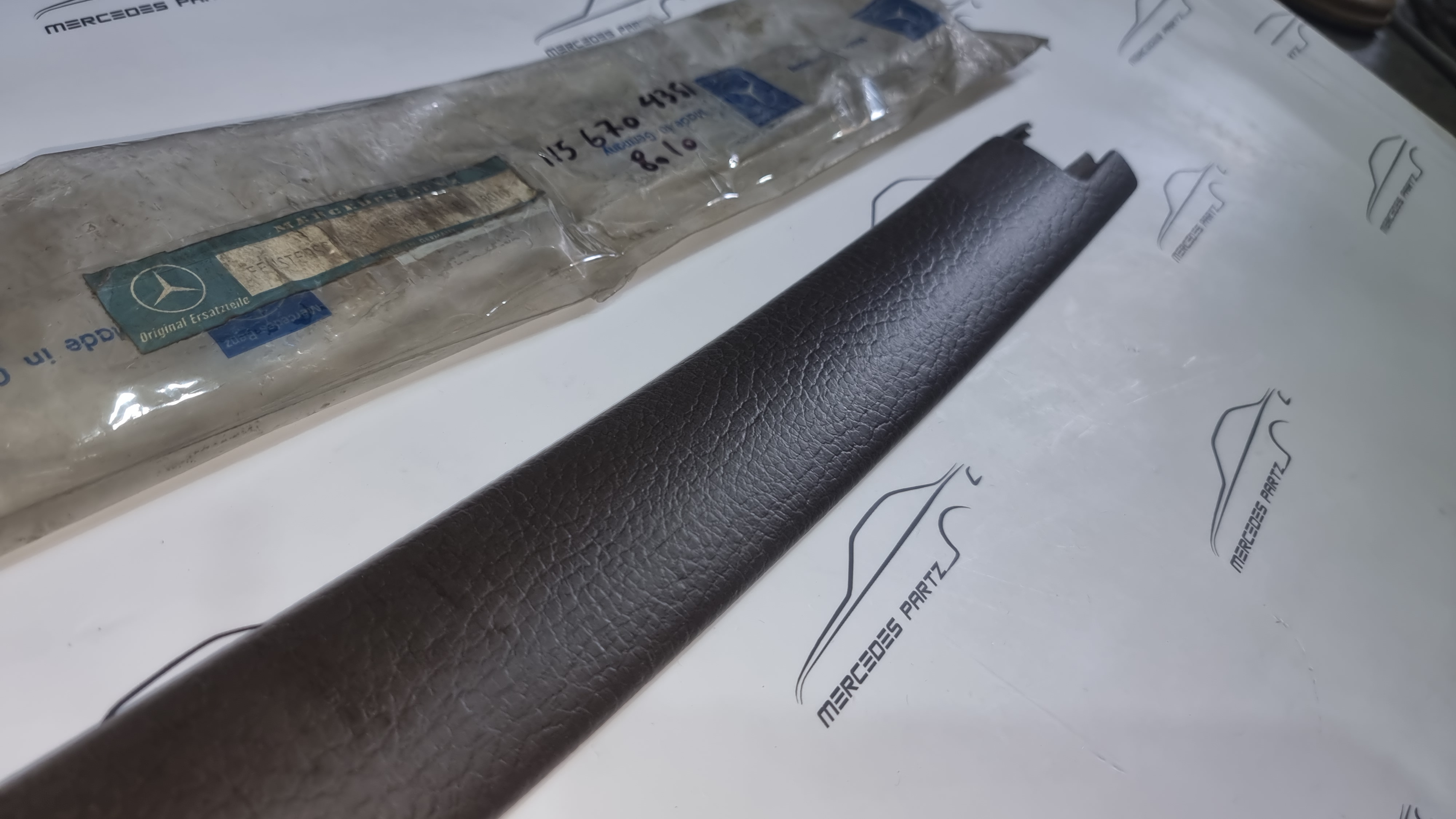 W114 W115 windshield inner left top moulding cover brown NOS A1156704351 8010 Genuine Mercedes Part W114 W115 windshield inner left top moulding cover brown NOS A1156704351 8010 Genuine Mercedes Part