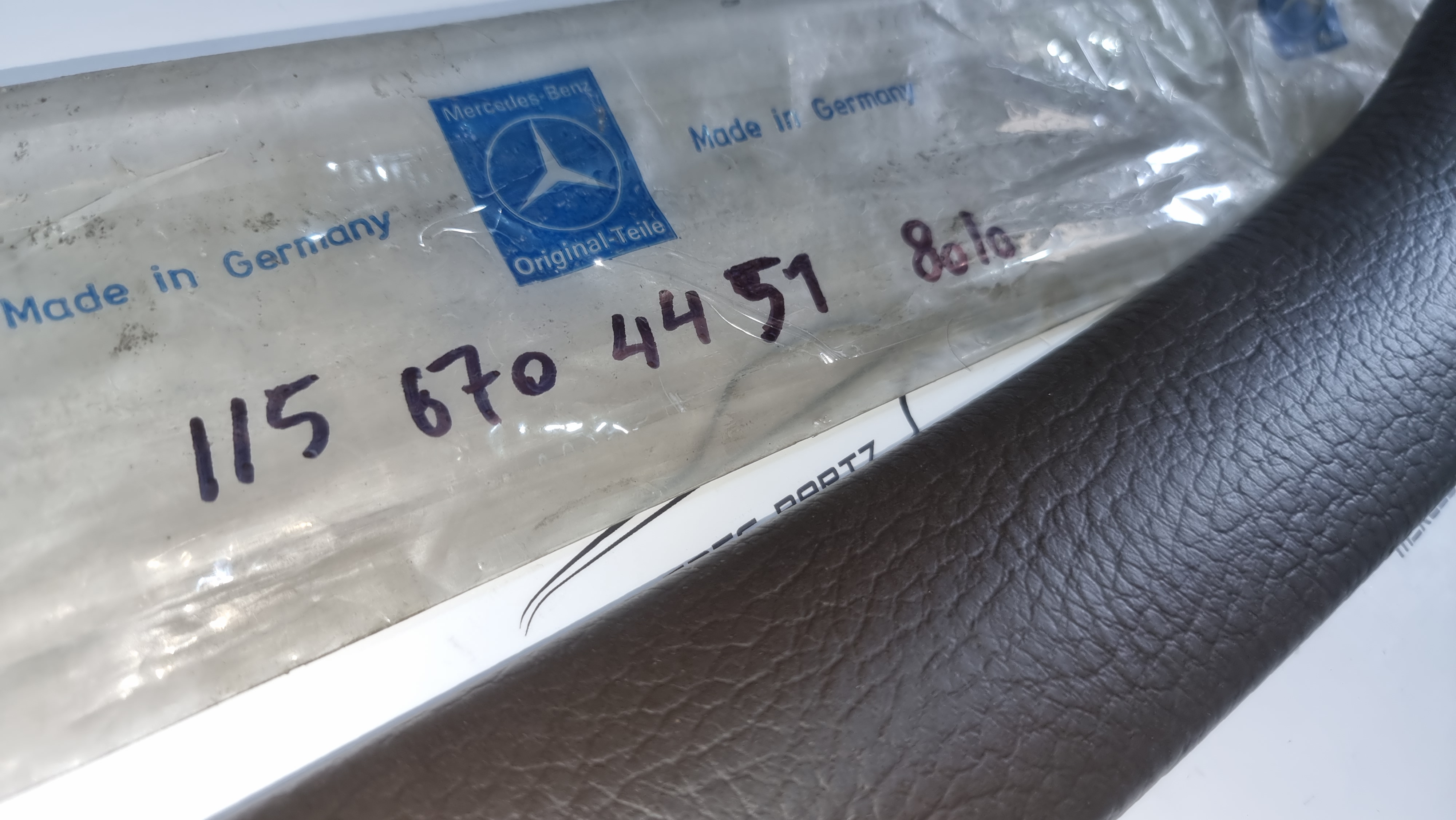W114 W115 windshield inner top right moulding cover NOS brown A1156704451 Genuine Mercedes Part W114 W115 windshield inner top right moulding cover NOS brown A1156704451 Genuine Mercedes Part