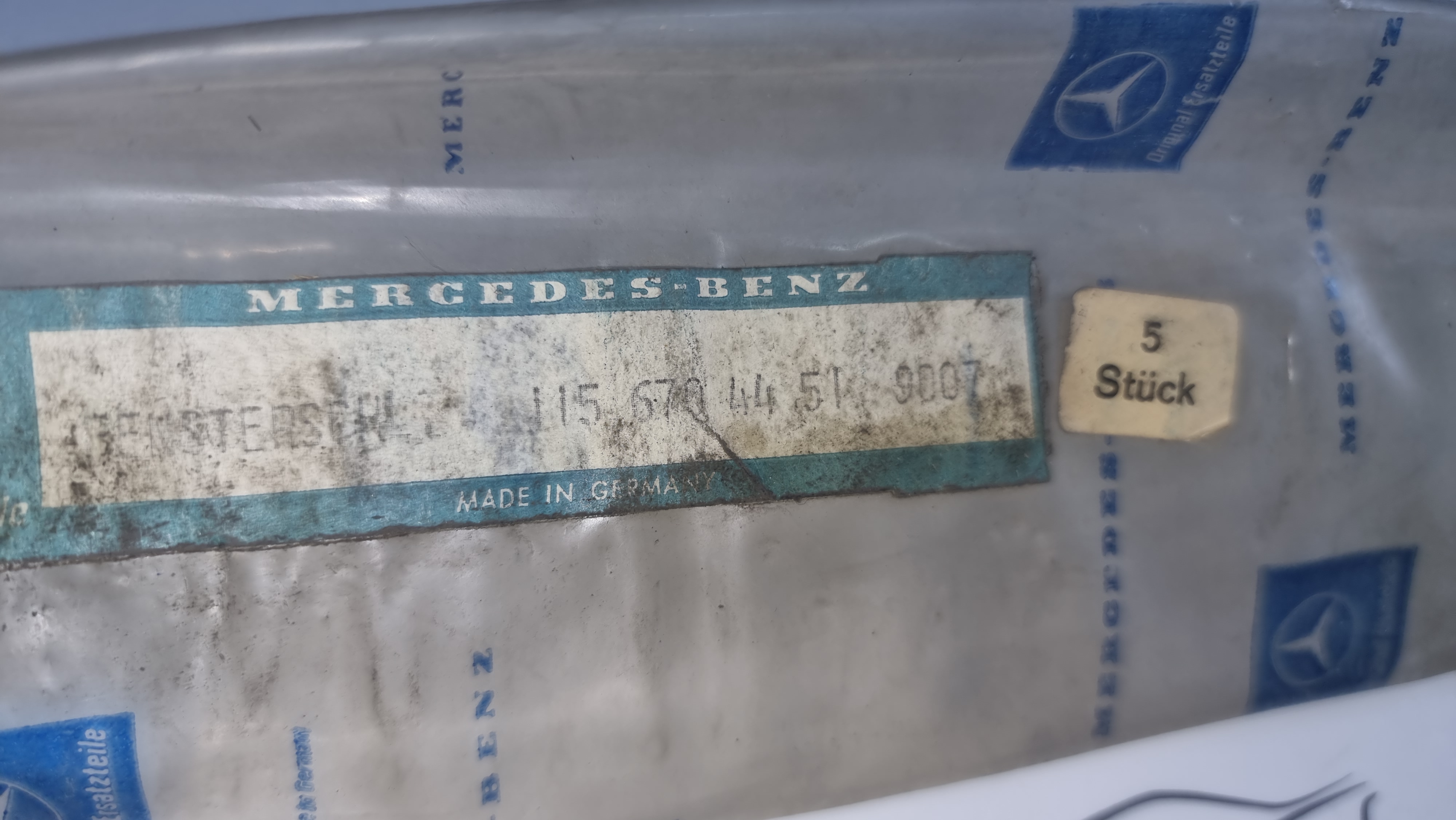 W114 W115 late model top right inner moulding NOS Genuine Mercedes Part W114 W115 late model top right inner moulding NOS Genuine Mercedes Part