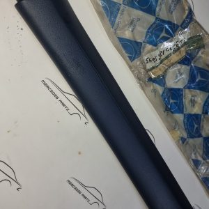 A1236900225 5045 , W123 right front cover paneling blue NOS