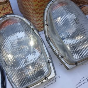 W108 W109 W111 headlight unit pair NOS Bosch W108 W109 W111 headlight unit pair NOS Bosch