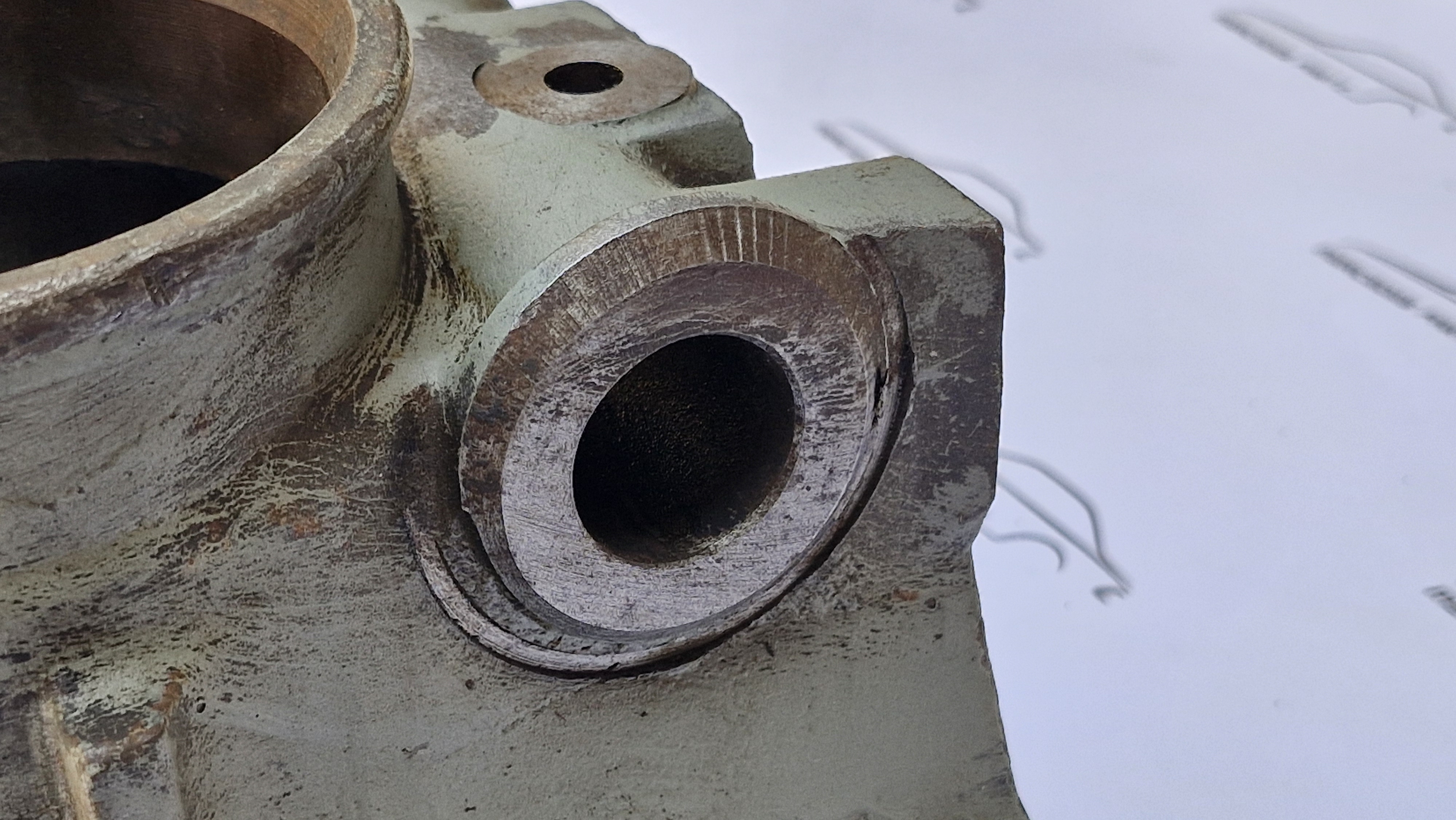 W108 W109 W111 3.5 4.5 rear axle differential housing NOS Genuine Mercedes Part W108 W109 W111 3.5 4.5 rear axle differential housing NOS Genuine Mercedes Part