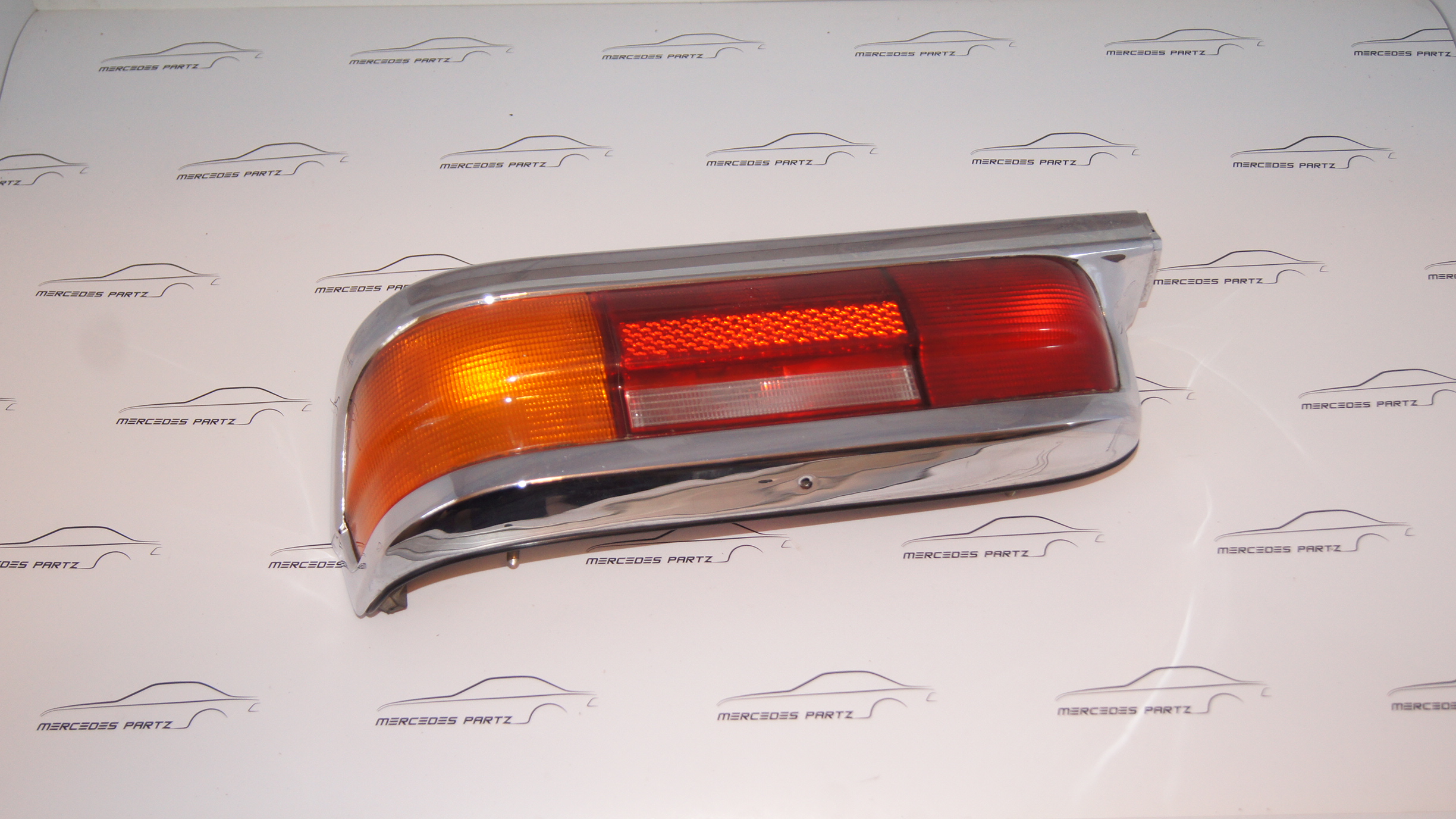 Mercedes-Benz W100 600 / Pullman left taillight Euro Spec NOS Genuine Mercedes Part Mercedes-Benz W100 600 / Pullman left taillight Euro Spec NOS Genuine Mercedes Part