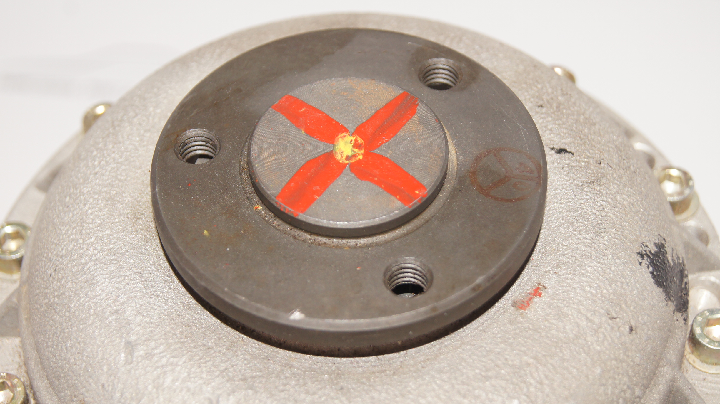 Mercedes-Benz W100 600 / Pullman M100 980 5 belt water pump NOS Genuine Mercedes Part Mercedes-Benz W100 600 / Pullman M100 980 5 belt water pump NOS Genuine Mercedes Part