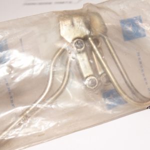 Mercedes-Benz W100 600 right brake line NOS Genuine Mercedes Part Mercedes-Benz W100 600 right brake line NOS Genuine Mercedes Part