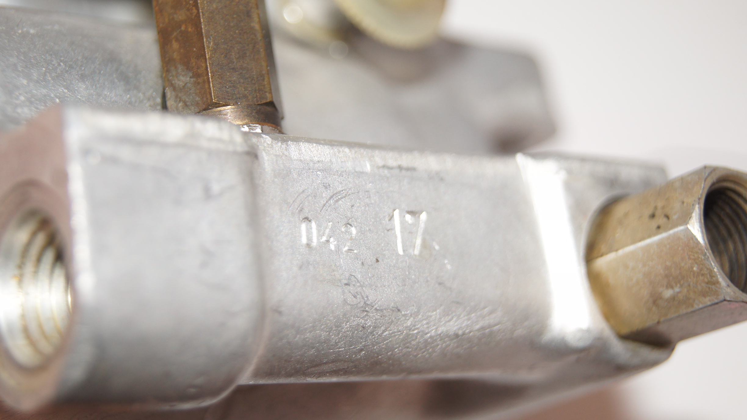 Mercedes-Benz W100 600 / Pullman height control valve unit NOS Bosch Mercedes-Benz W100 600 / Pullman height control valve unit NOS Bosch