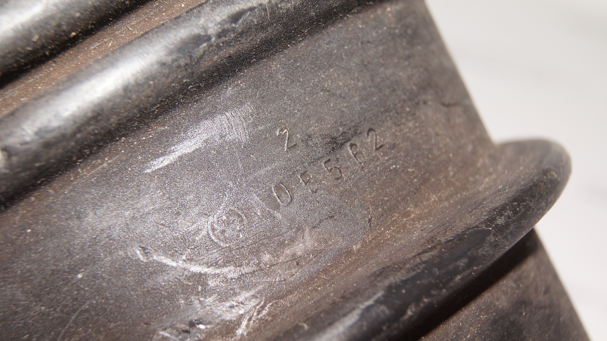 Mercedes-Benz M100.980 981 982 983 Intake pipe socket scoop NOS Genuine Mercedes Part Mercedes-Benz M100.980 981 982 983 Intake pipe socket scoop NOS Genuine Mercedes Part