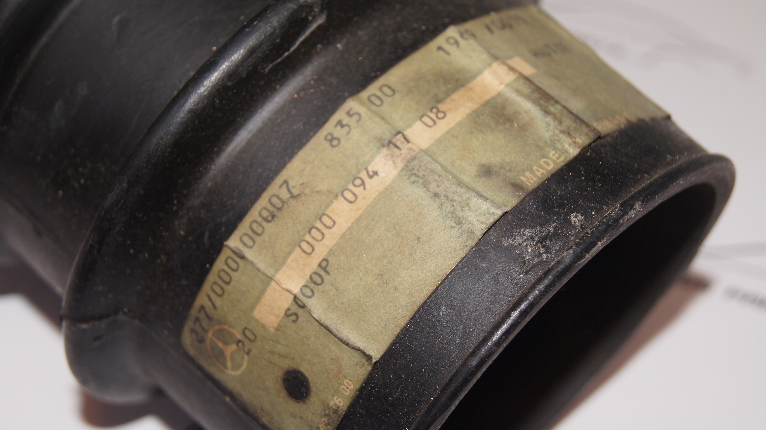 Mercedes-Benz M100.980 981 982 983 Intake pipe socket scoop NOS Genuine Mercedes Part Mercedes-Benz M100.980 981 982 983 Intake pipe socket scoop NOS Genuine Mercedes Part