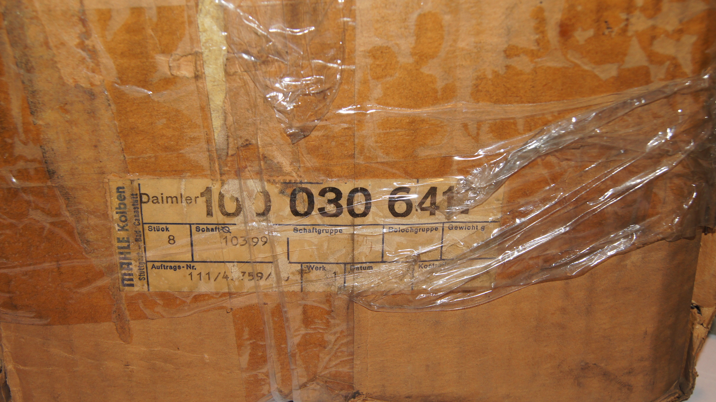 Mercedes-Benz M100 980 981 piston set repair size 2 1.00 104.00 mm NOS M100 Mercedes-Benz M100 980 981 piston set repair size 2 1.00 104.00 mm NOS M100