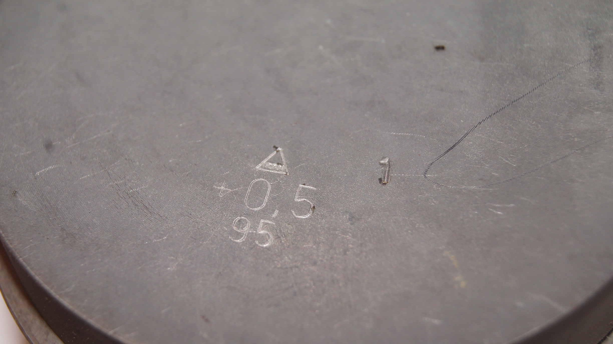 M108 M114 M129 250 82.50mm piston set NOS NEW NURAL NOS(New Old Stock) M108 M114 M129 250 82.50mm piston set NOS NEW NURAL NOS(New Old Stock)