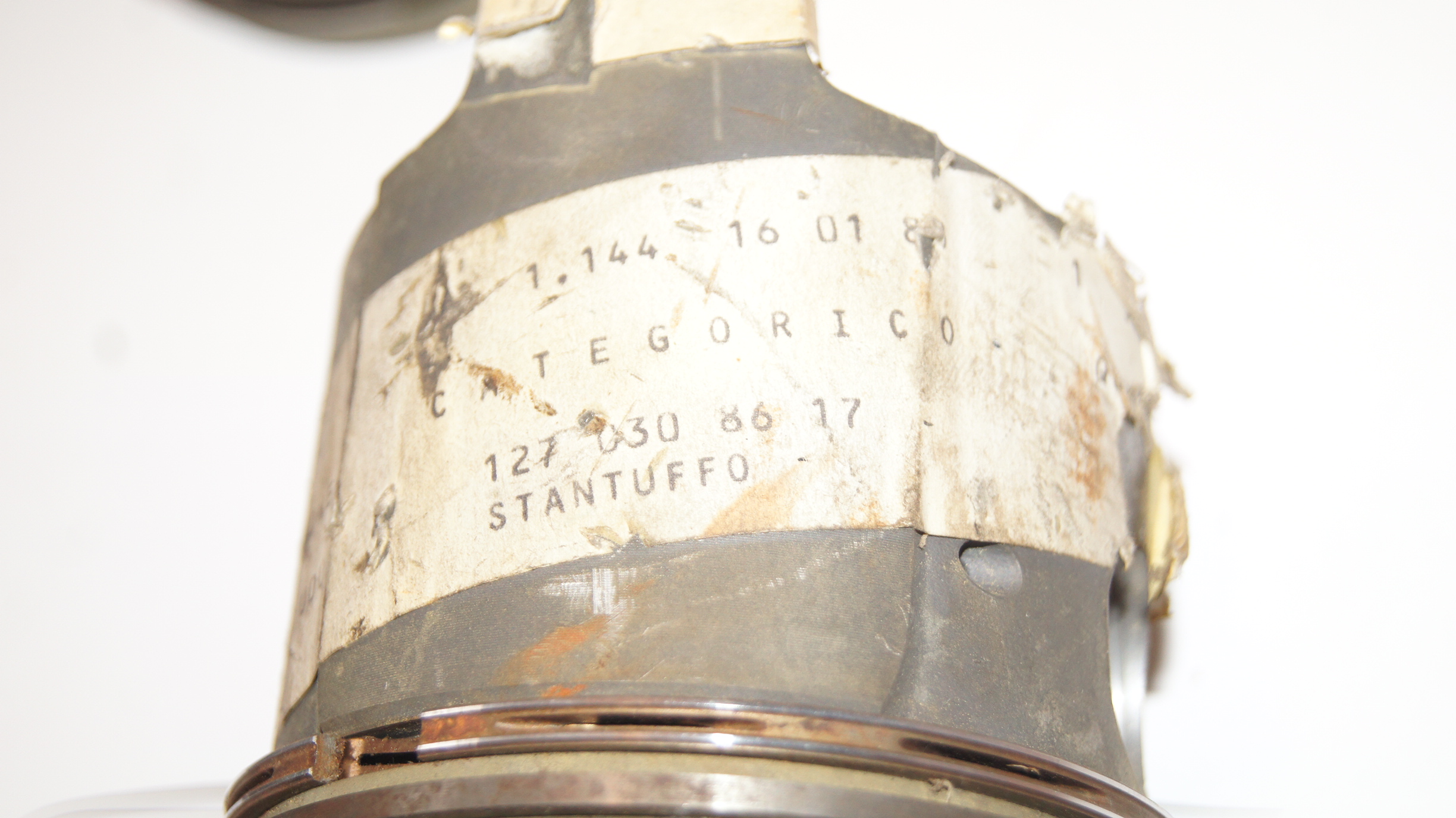 Mercedes-Benz M127.981 230SL piston set repair size 2 +1.00 83.00mm 82.97mm (early models till model 67) NOS Genuine Mercedes Part Mercedes-Benz M127.981 230SL piston set repair size 2 +1.00 83.00mm 82.97mm (early models till model 67) NOS Genuine Mercedes Part