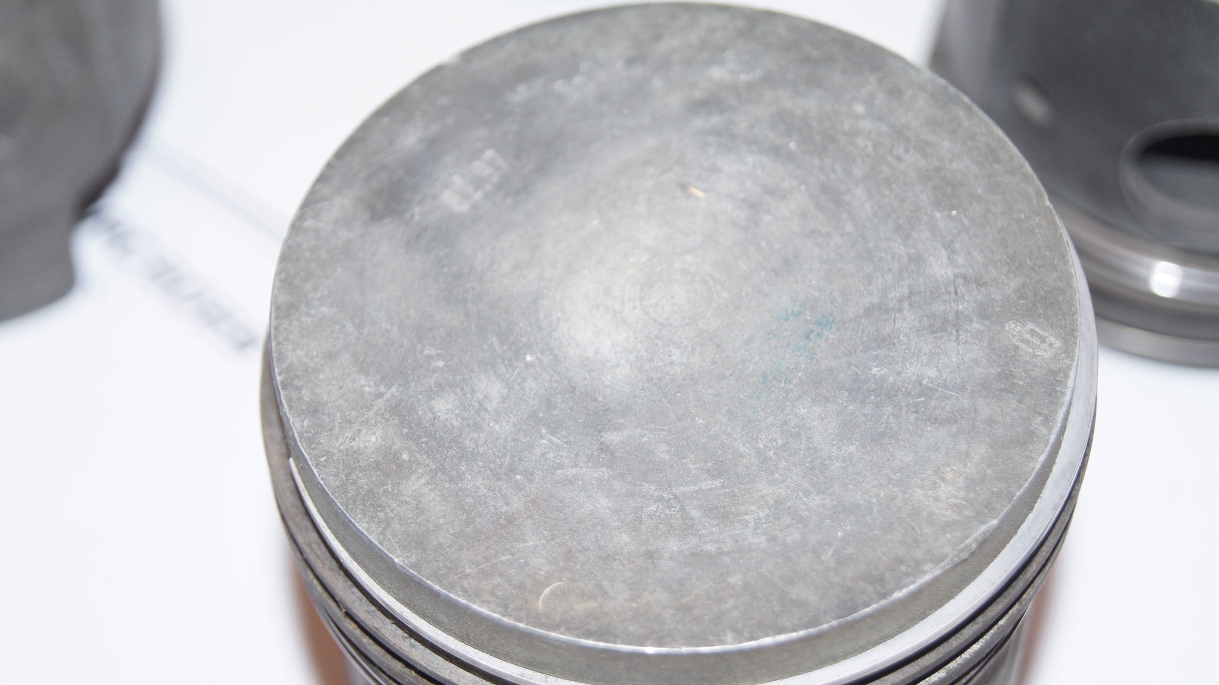 Mercedes-Benz M127.981 230SL piston set repair size 2 +1.00 83.00mm 82.97mm (early models till model 67) NOS Genuine Mercedes Part Mercedes-Benz M127.981 230SL piston set repair size 2 +1.00 83.00mm 82.97mm (early models till model 67) NOS Genuine Mercedes Part