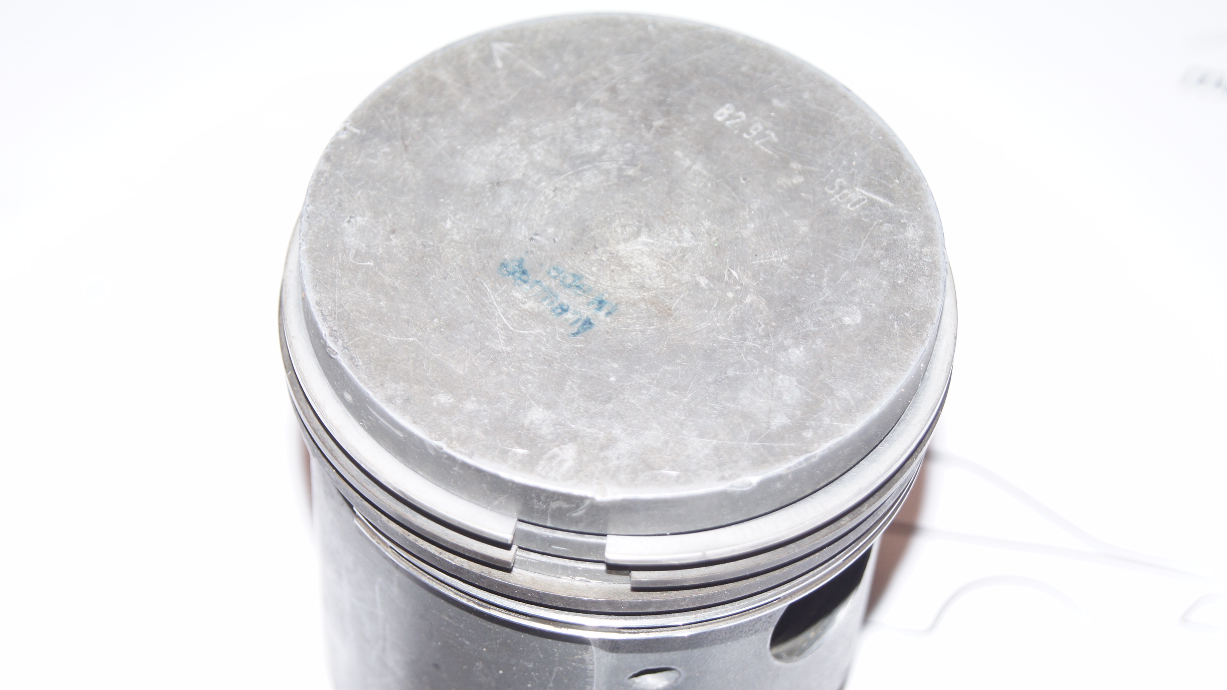 Mercedes-Benz M127.981 230SL piston set repair size 2 +1.00 83.00mm 82.97mm (early models till model 67) NOS Genuine Mercedes Part Mercedes-Benz M127.981 230SL piston set repair size 2 +1.00 83.00mm 82.97mm (early models till model 67) NOS Genuine Mercedes Part