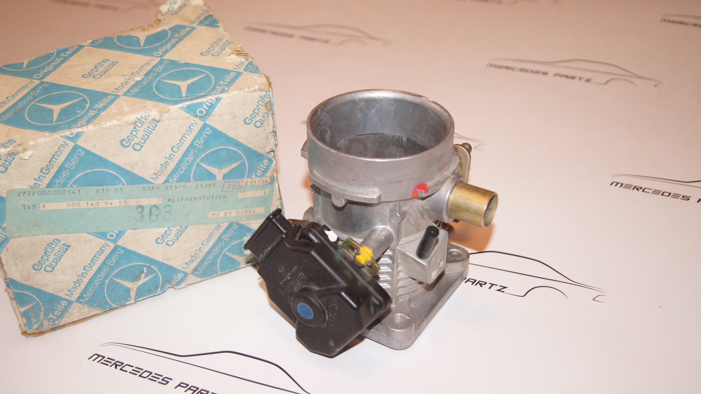 Mercedes-Benz M117 450 SL SLC SE SEL 280SE 4.5 D-Jetronic throttle body NOS Genuine Mercedes Part Mercedes-Benz M117 450 SL SLC SE SEL 280SE 4.5 D-Jetronic throttle body NOS Genuine Mercedes Part