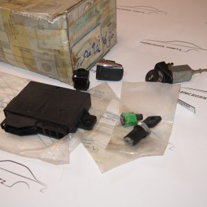 W202 outfit (lock+key+handle) infrared closing system kit NEW NOS Genuine Mercedes Part