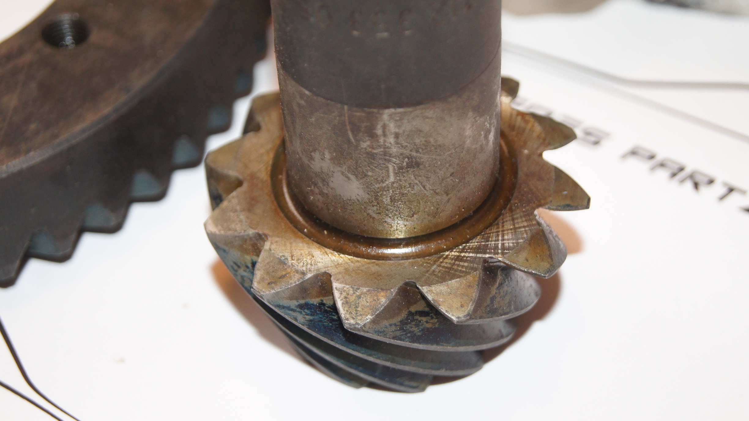 W113 W112 W111 W109 rear axle differential crown wheel ring gear and drive pinion 4.08 ratio NEW NOS Genuine Mercedes Part W113 W112 W111 W109 rear axle differential crown wheel ring gear and drive pinion 4.08 ratio NEW NOS Genuine Mercedes Part