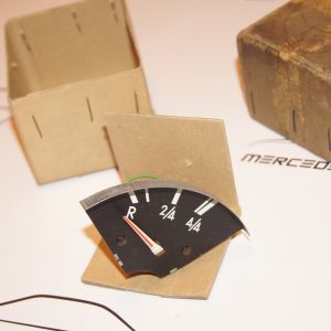W109 108 fuel tank gauge NOS Genuine Mercedes Part