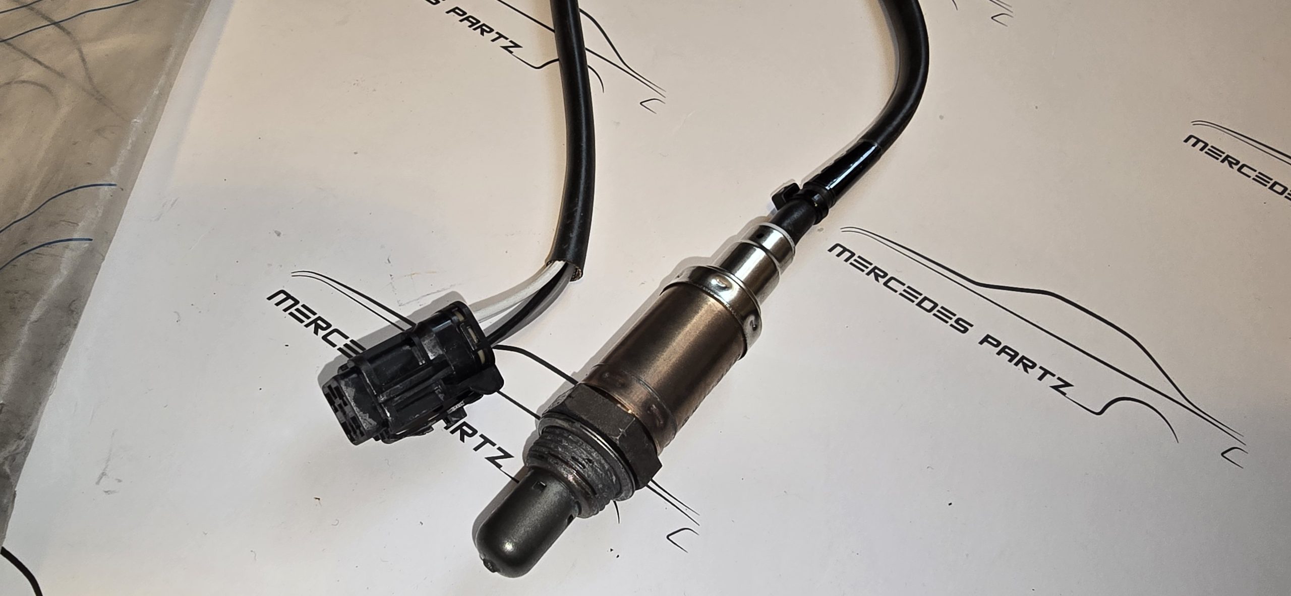 **FREE SHIPPING** Genuine Original Mercedes-Benz M161 M111 M104 M119 M120 LAMBDA Oxygen sensor NEW C208 **FREE SHIPPING** Genuine Original Mercedes-Benz M161 M111 M104 M119 M120 LAMBDA Oxygen sensor NEW C208