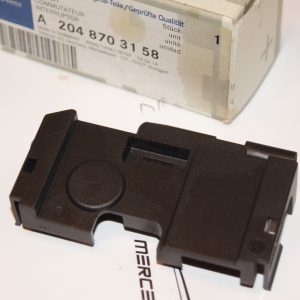 W292 C257 W253 W238 R231 W222 C218 W217 W213 W212 W207 W205 W204 C197 C190 R172 W166 hood catch left switch NEW C190