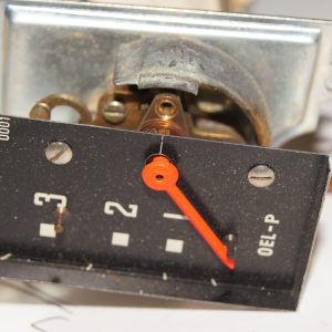 W110 W111 W112 oil pressure gauge NEW NOS new