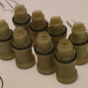 Set of 8 M116 M117 injector holder NEW NOS Genuine Mercedes Part